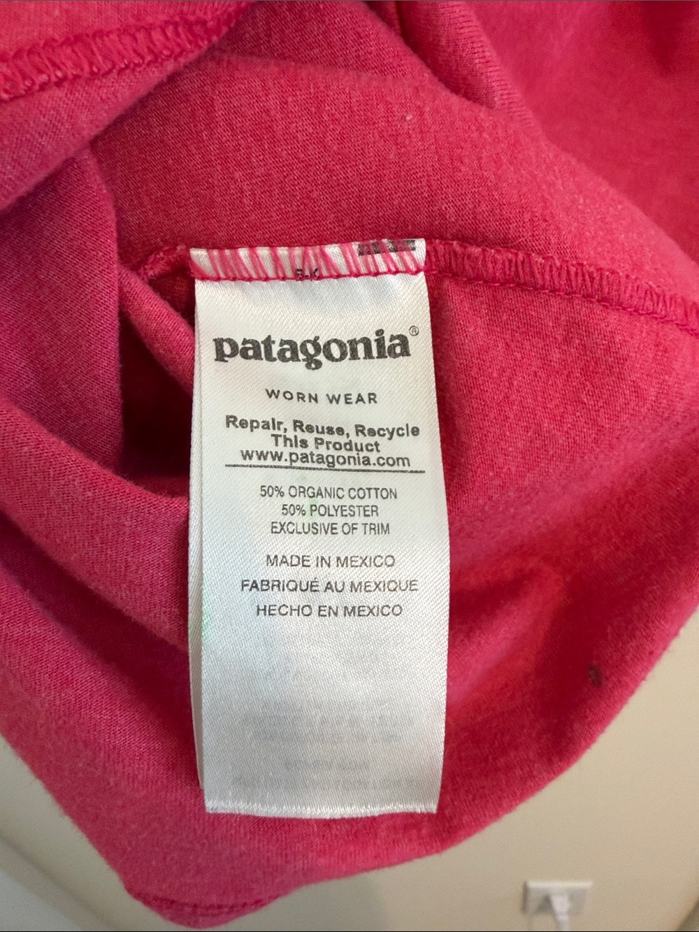 Patagonia Women's Scoop Neck Graphic Tee - Raspberry Pink // Medium Slim Fit - Picture 8 of 13